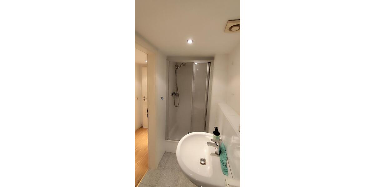 Etagenwohnung Bremen - 2 Zimmer, 67 m&sup2;, 850&euro; | Angebot:26231569