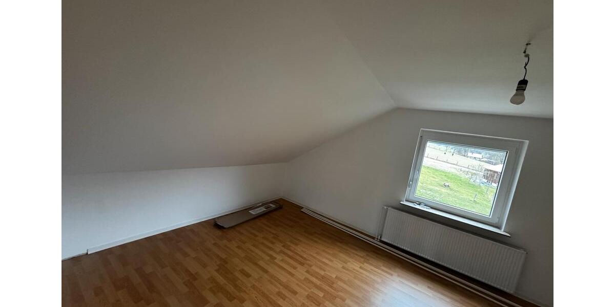 Einfamilienhaus Bodenfelde - 5 Zimmer, 255 m&sup2;, 1.349&euro; | Angebot:25324061