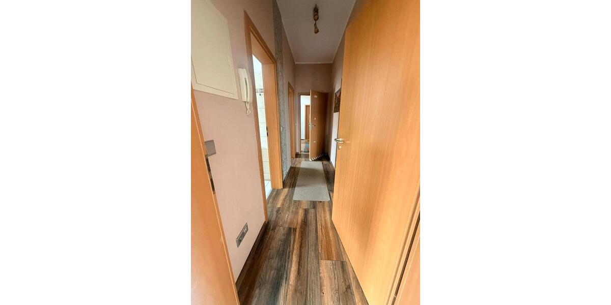 Etagenwohnung Crimmitschau - 2 Zimmer, 50 m&sup2;, 450&euro; | Angebot:26400454