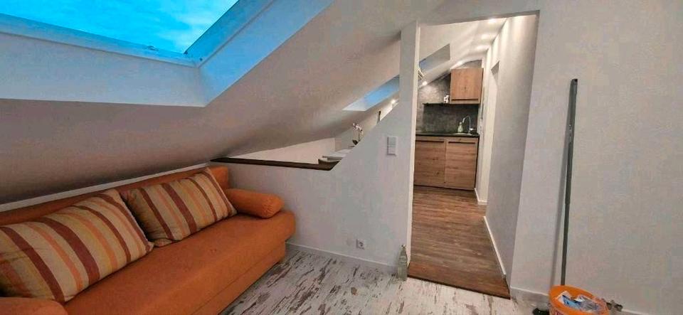 Dachgeschoßwohnung Hügelsheim - 1 Zimmer, 20 m&sup2;, 650&euro; | Angebot:26637758