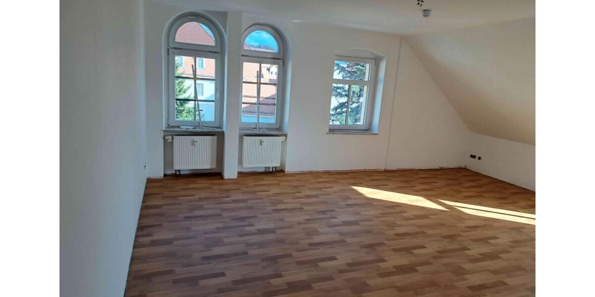 Dachgeschoßwohnung Dippoldiswalde - 4 Zimmer, 113 m&sup2;, 1.070&euro; | Angebot:26283423
