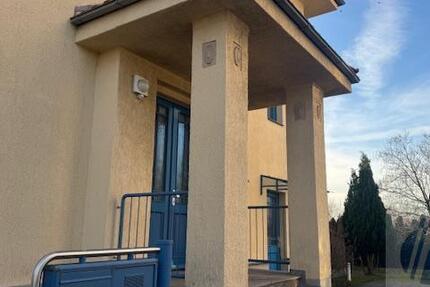 Wohnung Großenhain - 4 Zimmer, 122 m&sup2;, 670&euro; | Angebot:23769523