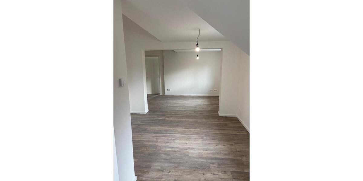 Dachgeschoßwohnung Berlin Reinickendorf - 2 Zimmer, 70 m&sup2;, 1.195&euro; | Angebot:26700284