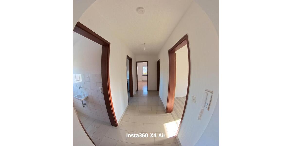 Dachgeschoßwohnung Ellwangen (Jagst) - 4 Zimmer, 80 m&sup2;, 790&euro; | Angebot:26679245