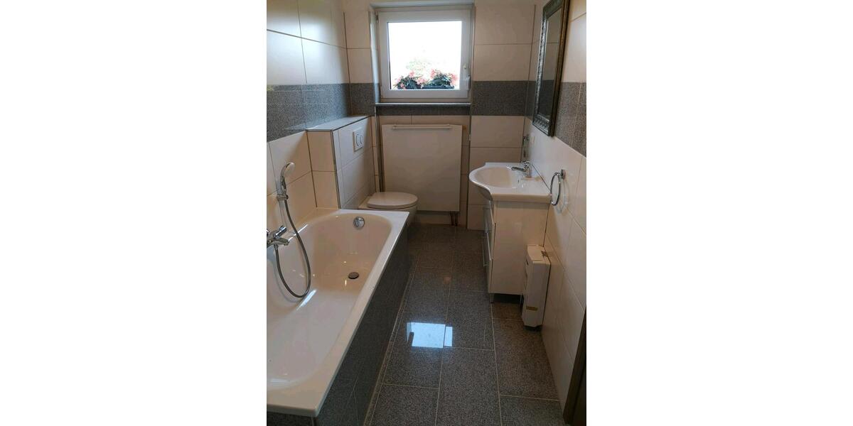 Erdgeschoßwohnung Much - 1 Zimmer, 100 m&sup2;, 1.300&euro; | Angebot:26699640