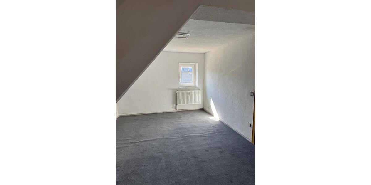 Dachgeschoßwohnung Linden - 1 Zimmer, 34 m&sup2;, 430&euro; | Angebot:26265641