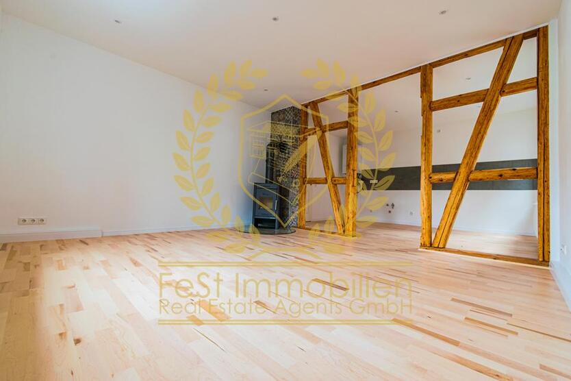 83 m² 3-Raum-Wohnung mit Kamin in Aschersleben mit 100 m² Abstellfläche