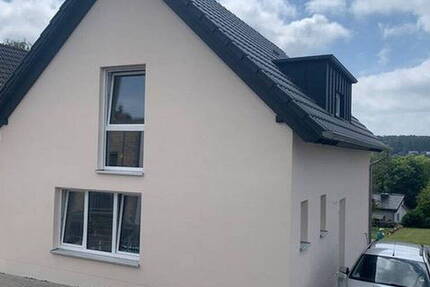 Einfamilienhaus mit Stellplatz (Erstbezug)