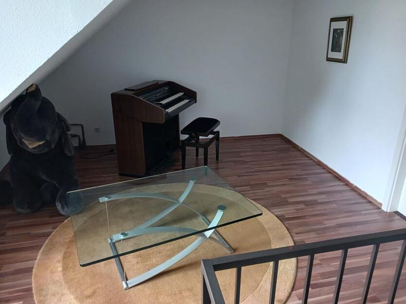 Gepflegtes Reihenendhaus in zentraler Lage! zimmer