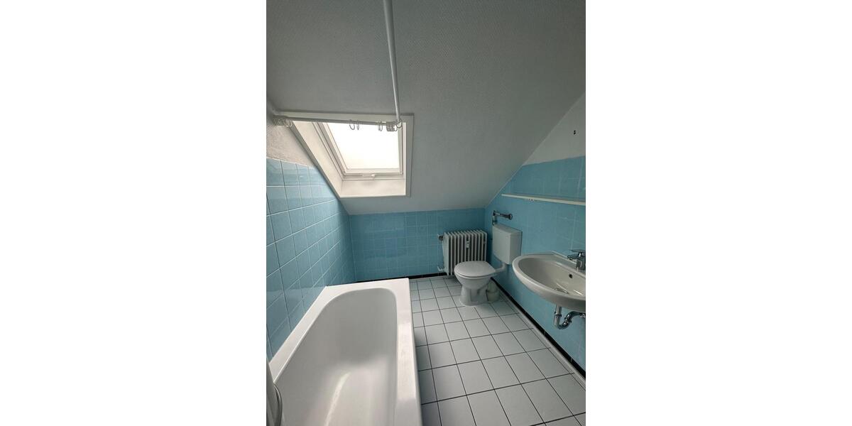 Dachgeschoßwohnung Aalen Attenhofen - 4 Zimmer, 80 m&sup2;, 840&euro; | Angebot:26049594