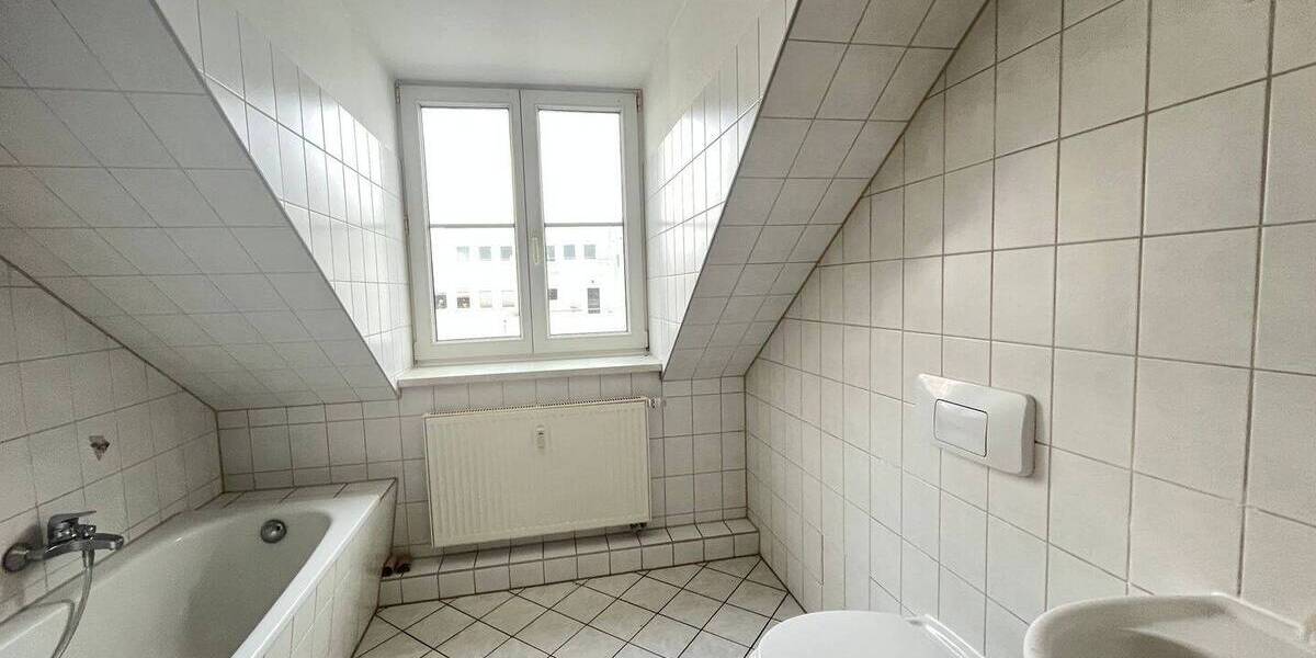 Etagenwohnung Chemnitz Zentrum - 2 Zimmer, 50 m&sup2;, 299&euro; | Angebot:26205401