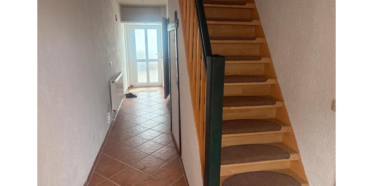 Etagenwohnung Bitterfeld-Wolfen Greppin - 4 Zimmer, 80 m&sup2;, 550&euro; | Angebot:26645411
