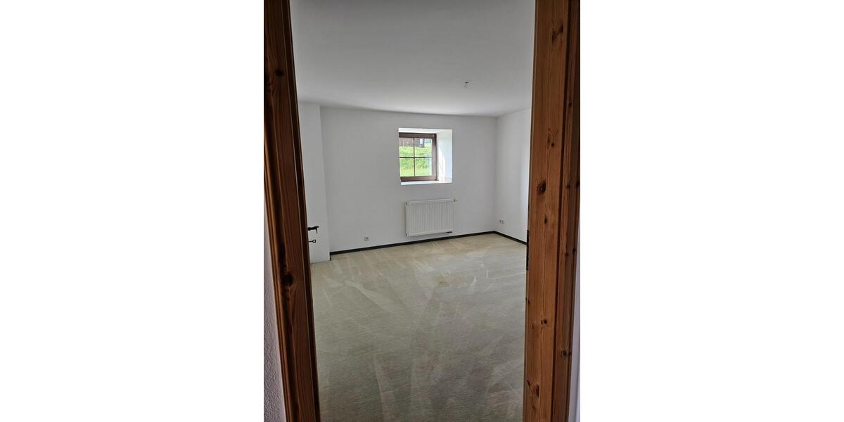 Etagenwohnung Arnstorf - 2 Zimmer, 65 m&sup2;, 780&euro; | Angebot:25886305