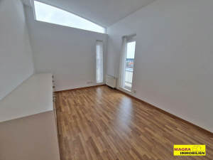 Schramberg-Sulgen Das ist Ihre Chance! Extravagante Penthouse-Wohnung 3.5 zimmer