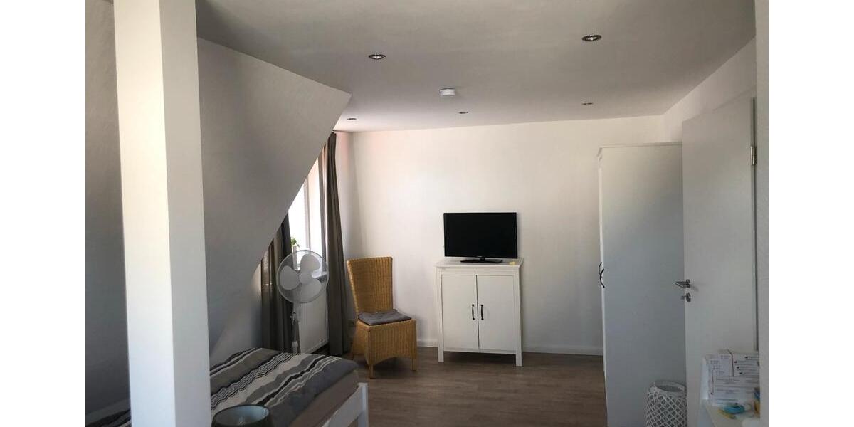 Wohnen auf Zeit Rinteln - 2 Zimmer, 80 m&sup2;, 360&euro; | Angebot:21298003