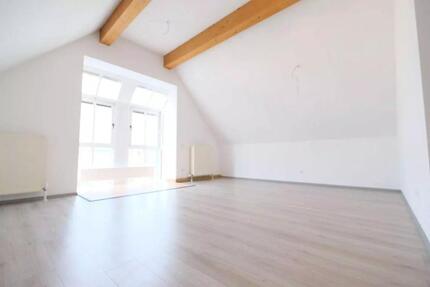 Wohnung Deggendorf - 3 Zimmer, 66 m&sup2;, 700&euro; | Angebot:26697463