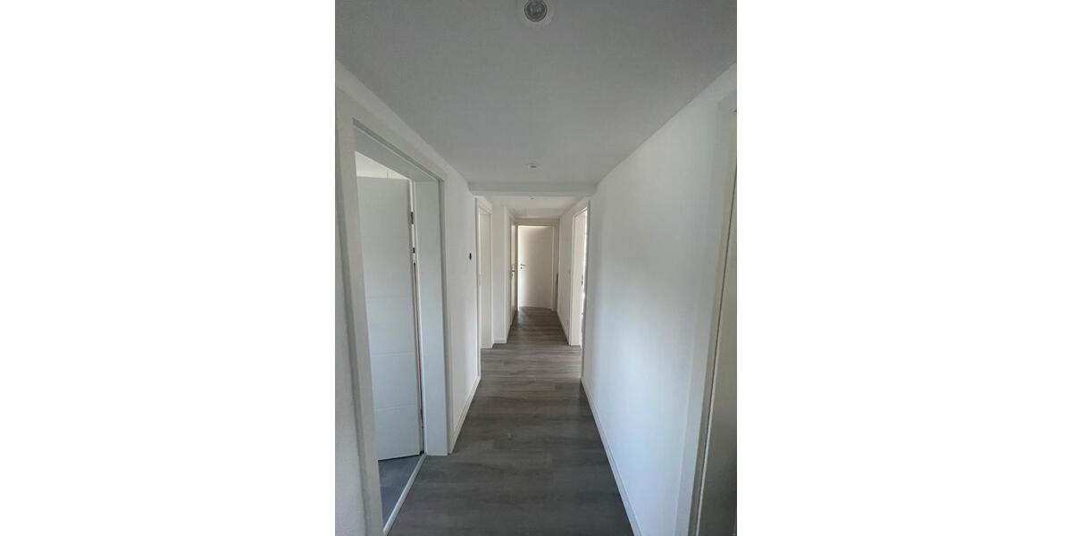 Dachgeschoßwohnung Rottweil - 3 Zimmer, 70 m&sup2;, 850&euro; | Angebot:26183210