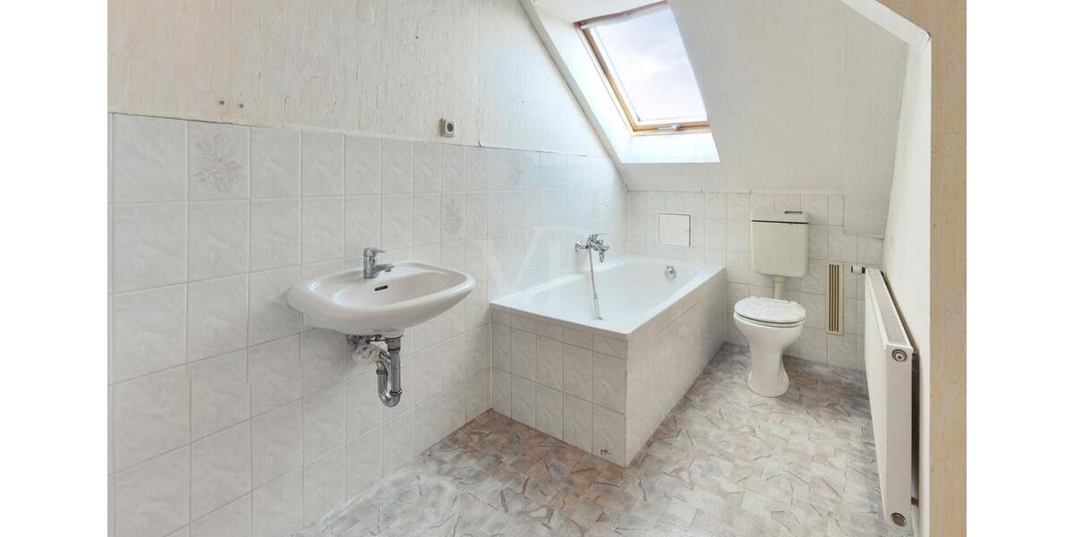 Dachgeschoßwohnung Senftenberg - 2 Zimmer, 70 m&sup2;, 420&euro; | Angebot:25834234