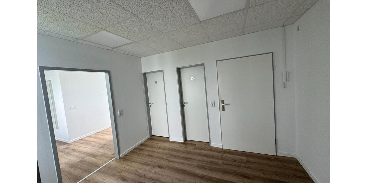 20 m² Büro voll möbliert inkl. aller NK u. Glasfaseranschluss zimmer