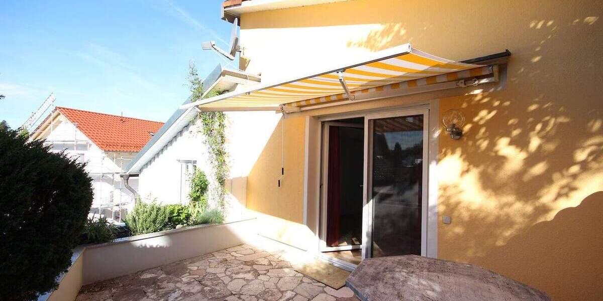 Etagenwohnung Landshut Achdorf - 3 Zimmer, 90 m&sup2;, 990&euro; | Angebot:25745417