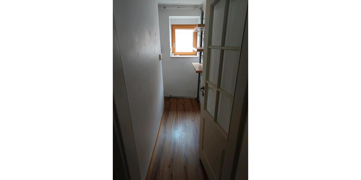 Etagenwohnung Sontheim an der Brenz - 6 Zimmer, 180 m&sup2;, 1.450&euro; | Angebot:26312704