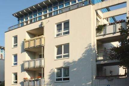 16008110861 schöne Zweizimmerwohnung mit Balkon im ersten Obergeschoß 2 zimmer