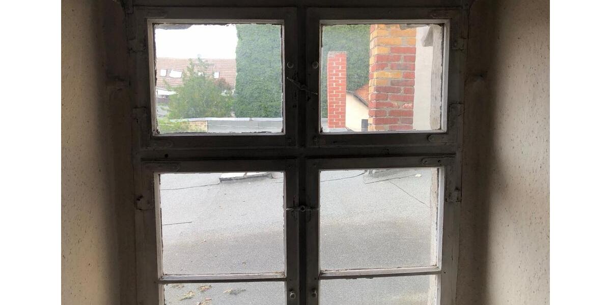 Reihenhaus Halle (Saale) - 10 Zimmer, 135 m&sup2;, 400&euro; | Angebot:25616087