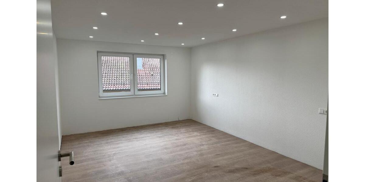 Erdgeschoßwohnung Aidlingen - 3 Zimmer, 89 m&sup2;, 1.400&euro; | Angebot:26279707