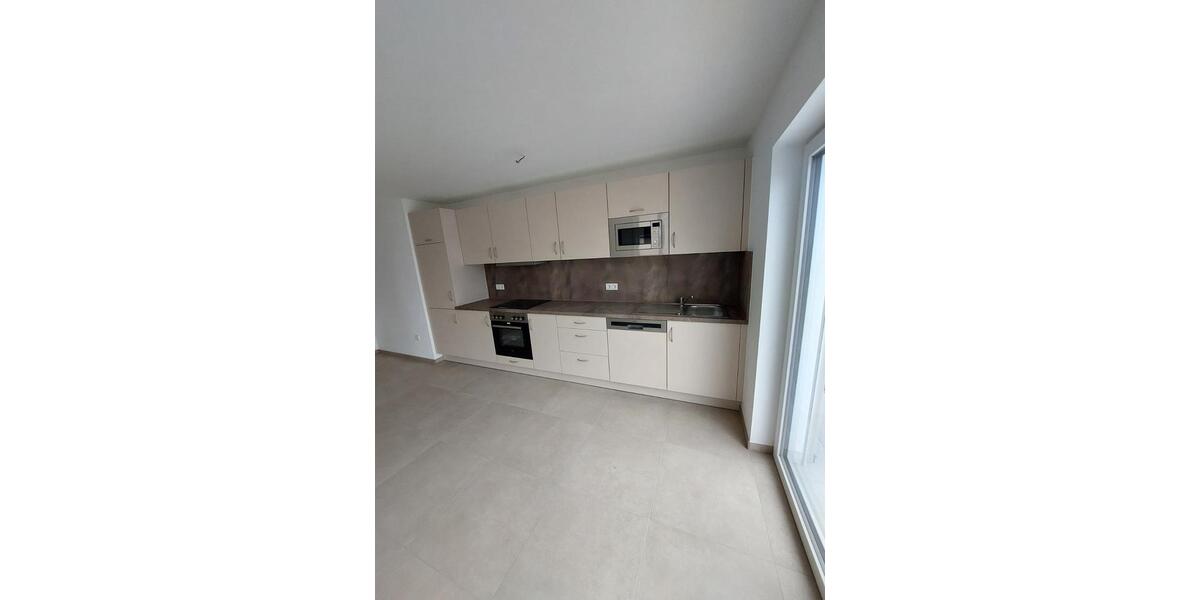 Erdgeschoßwohnung Schwandorf - 4 Zimmer, 99 m&sup2;, 1.287&euro; | Angebot:25650933