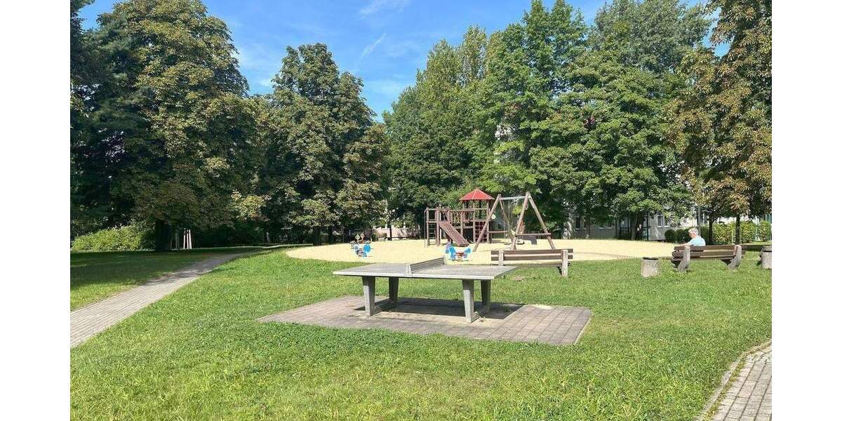 Etagenwohnung Zwickau Eckersbach - 2 Zimmer, 47 m&sup2;, 289&euro; | Angebot:26834796