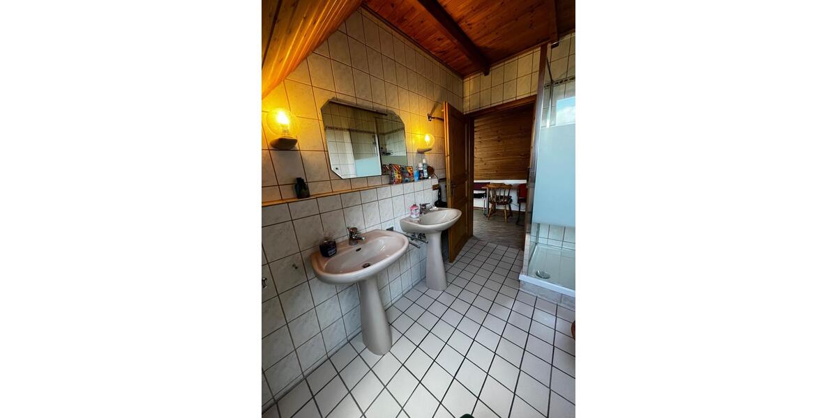 Wohnen auf Zeit Hemmingen - 12 Zimmer, 200 m&sup2;, 30&euro; | Angebot:25355057