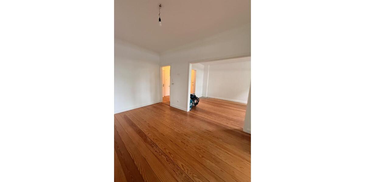 Hochparterre Lübeck Sankt Jürgen - 3 Zimmer, 80 m&sup2;, 1.500&euro; | Angebot:26561856