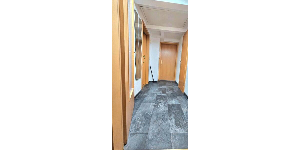 Dachgeschoßwohnung Itzehoe - 3 Zimmer, 50 m&sup2;, 400&euro; | Angebot:25152018