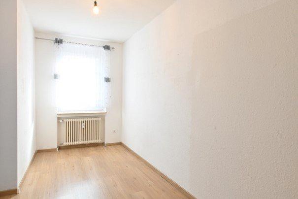 Erdgeschoßwohnung Waldkirch - 3 Zimmer, 92 m&sup2;, 1.200&euro; | Angebot:26699184