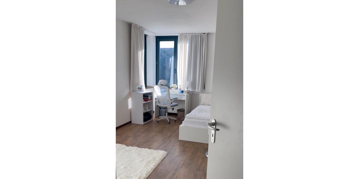 Wohnen auf Zeit Düsseldorf Stadtbezirk 8 - 1 Zimmer, 26 m&sup2;, 420&euro; | Angebot:25261338