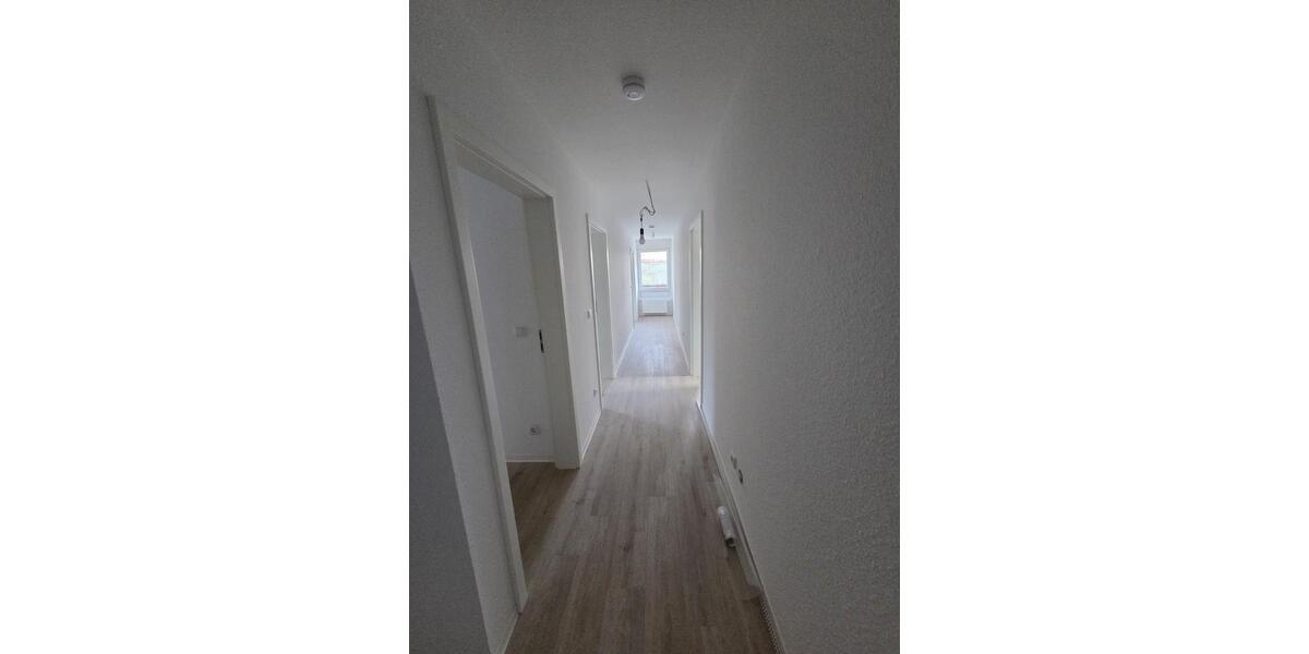 Etagenwohnung Heide - 4 Zimmer, 90 m&sup2;, 950&euro; | Angebot:25571425