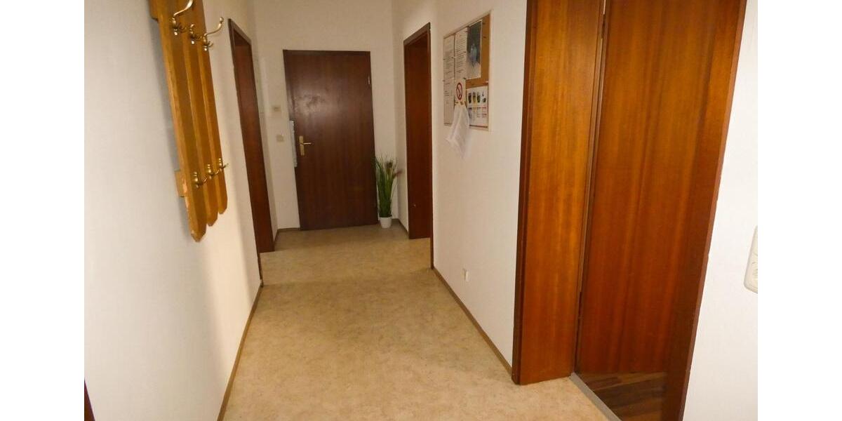 Wohnen auf Zeit Schwandorf - 3 Zimmer, 110 m&sup2;, 17&euro; | Angebot:18427588