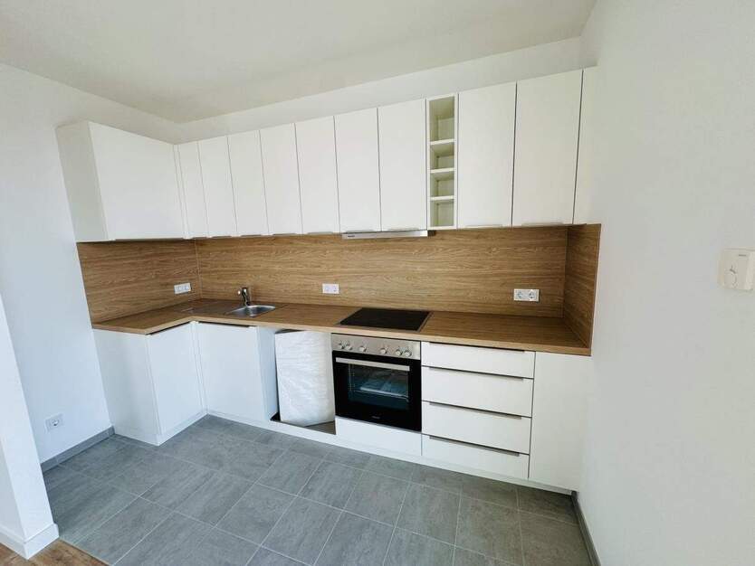 Charmante und Helle Wohnung mit großem Sonnenbalkon im Erstbezug! 2 zimmer