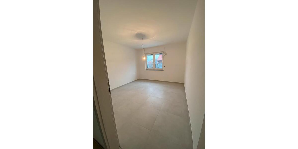 Erdgeschoßwohnung Kreßberg - 3 Zimmer, 78 m&sup2;, 745&euro; | Angebot:26101712