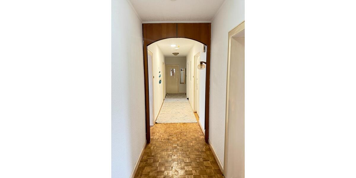 Etagenwohnung Bielefeld Mitte - 7 Zimmer, 150 m&sup2;, 2.000&euro; | Angebot:26626227