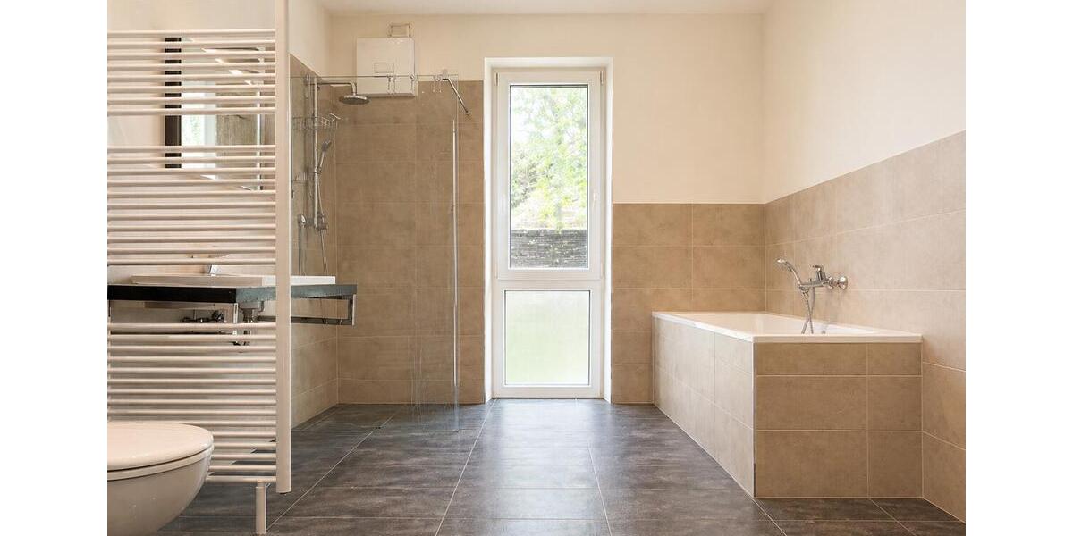 Erdgeschoßwohnung Schwerin Gartenstadt - 3 Zimmer, 115 m&sup2;, 1.728&euro; | Angebot:26381981