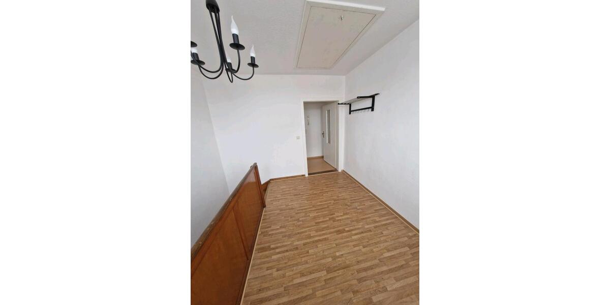 Dachgeschoßwohnung Nordstemmen - 3 Zimmer, 82 m&sup2;, 850&euro; | Angebot:24373728