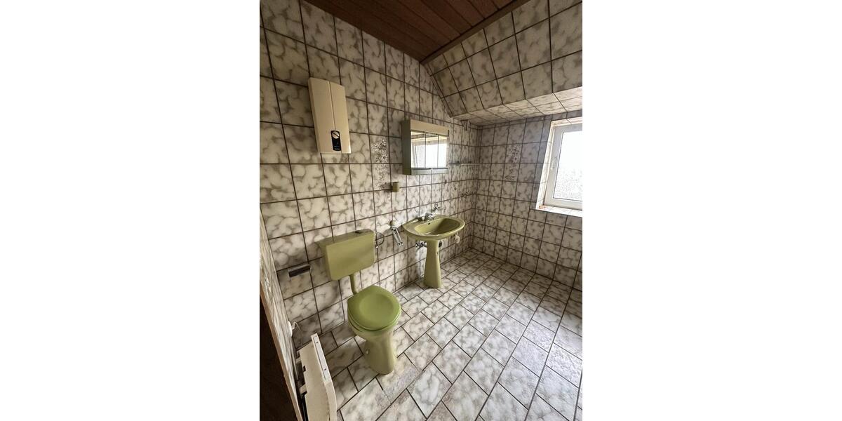 Dachgeschoßwohnung Essen Stadtbezirk VI - 3 Zimmer, 74 m&sup2;, 760&euro; | Angebot:26665409