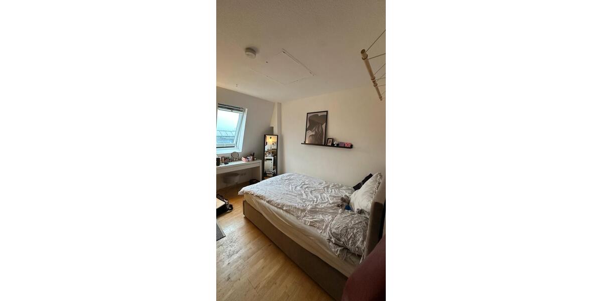 Dachgeschoßwohnung Münster Mitte-Süd - 1 Zimmer, 32 m&sup2;, 400&euro; | Angebot:26664071