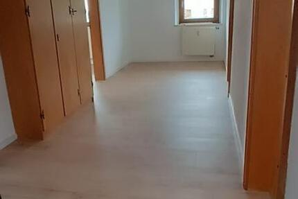 Wohnung Palling - 4 Zimmer, 136 m&sup2;, 980&euro; | Angebot:25235044