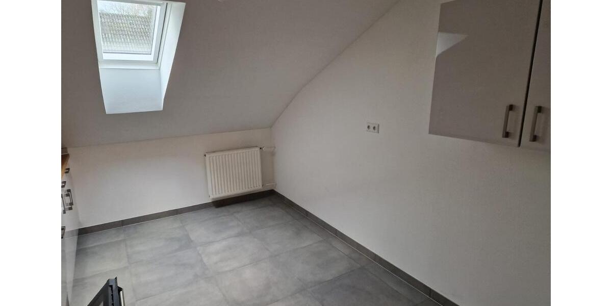 Dachgeschoßwohnung Buchen (Odenwald) - 3 Zimmer, 67 m&sup2;, 680&euro; | Angebot:24767494