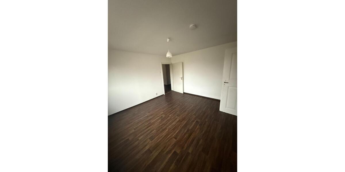 Erdgeschoßwohnung Scheinfeld - 7 Zimmer, 173 m&sup2;, 900&euro; | Angebot:24118533