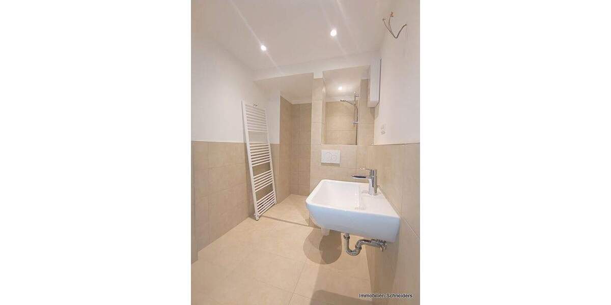 Etagenwohnung Krefeld Cracau - 3 Zimmer, 67 m&sup2;, 740&euro; | Angebot:25153628