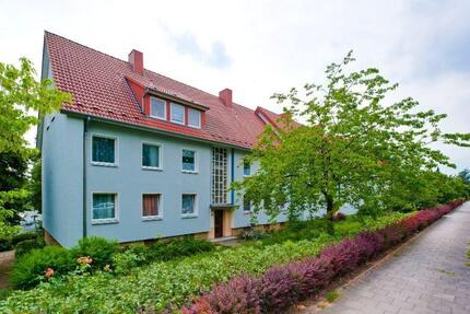 4-Zimmer-Dachgeschoßwohnung in ruhigem MFH frei!