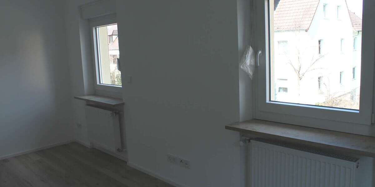 Reihenendhaus Forchheim - 3 Zimmer, 105 m&sup2;, 1.350&euro; | Angebot:25734394